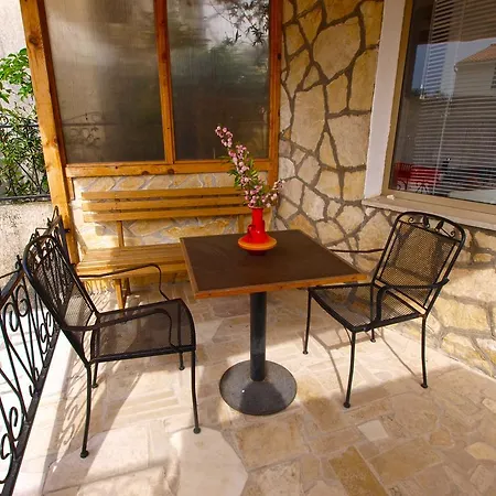 Ivanka 1056 * 풀라