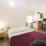 Apartment Ivanka 1056 *