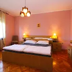 Apartment Ivanka 1056 Pula