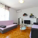 Ivanka 1056 Apartment *
