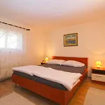 Apartment Ivanka 1056 *
