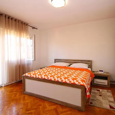 Ivanka 1056 * Pula