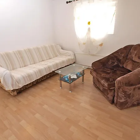 Apartment Ivanka 1056 *