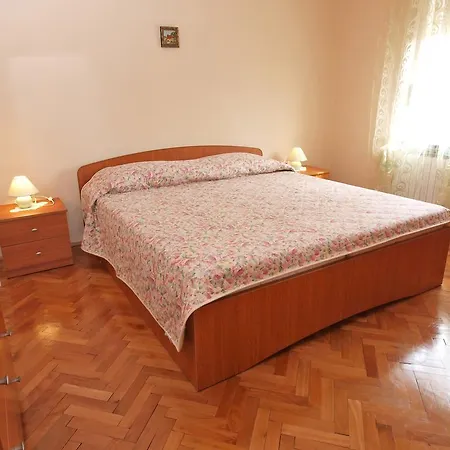 Apartment Ivanka 1056 Pula