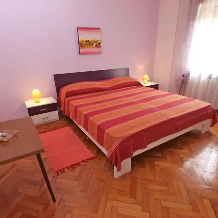 Apartment Ivanka 1056 Pula