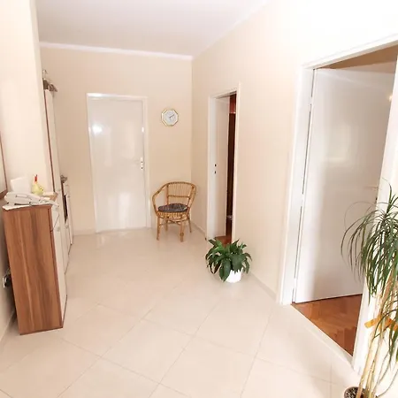 Ivanka 1056 Apartment Pula